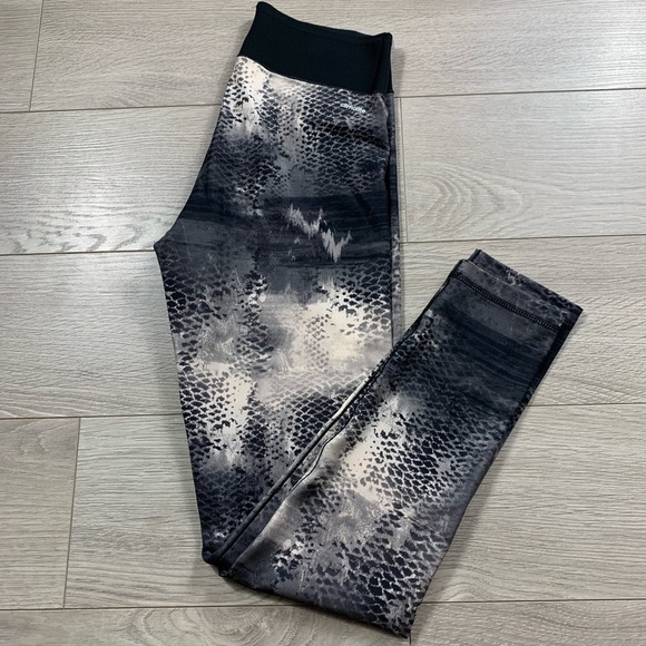 Adidas Climalite Pattern High Rise Tight Leggings - Picture 3 of 9